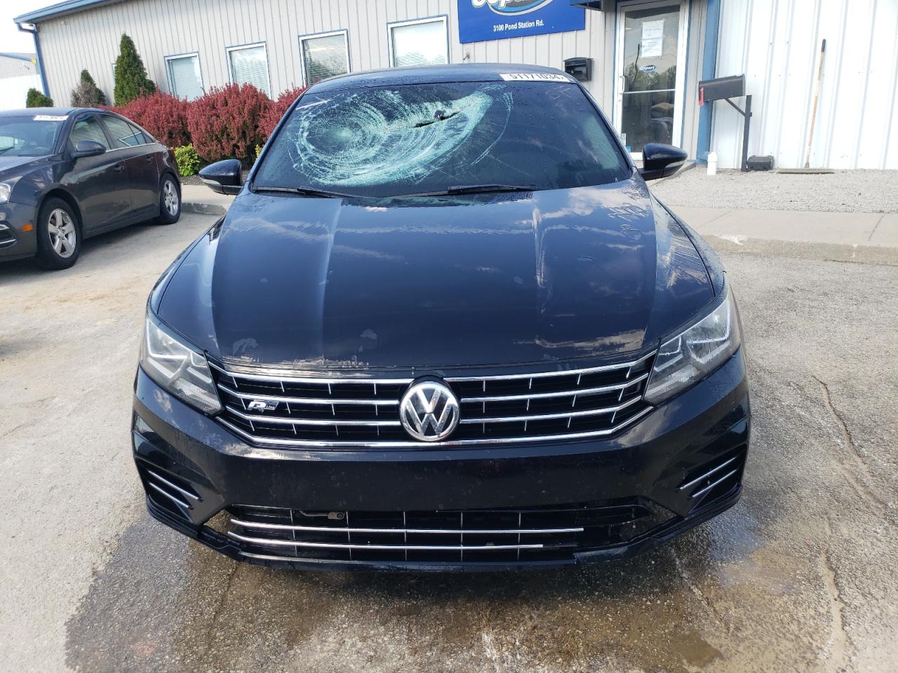 1VWDT7A36HC074492 2017 Volkswagen Passat R-Line