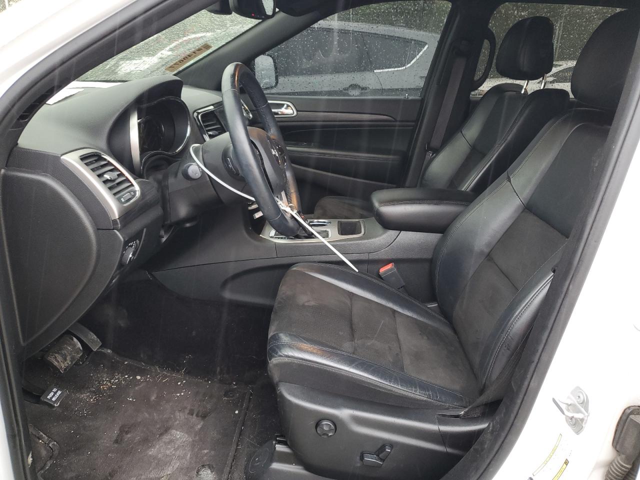 1C4RJFAG3KC561751 2019 Jeep Grand Cherokee Laredo