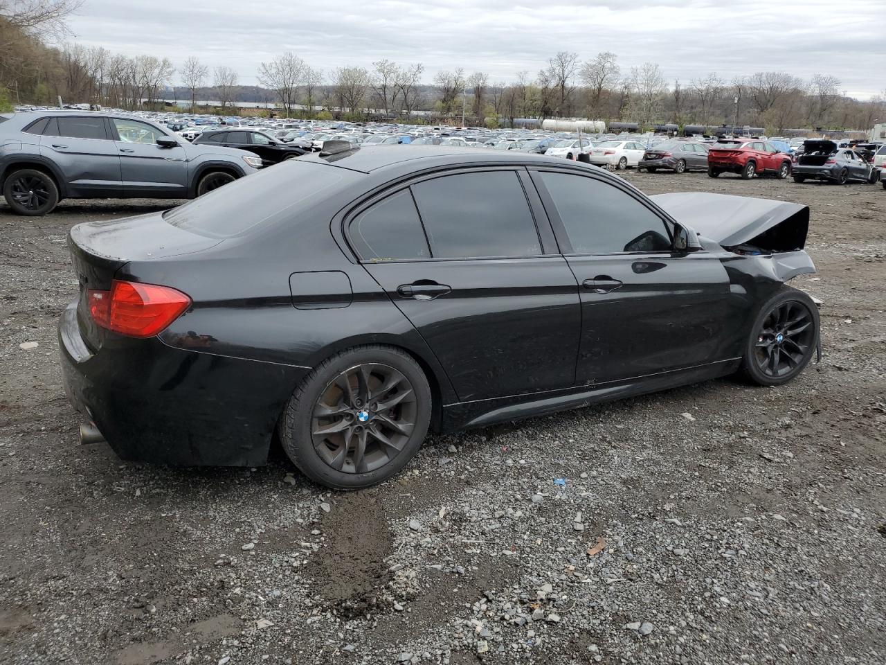 WBA8B7G51JNU94863 2018 BMW 340 Xi