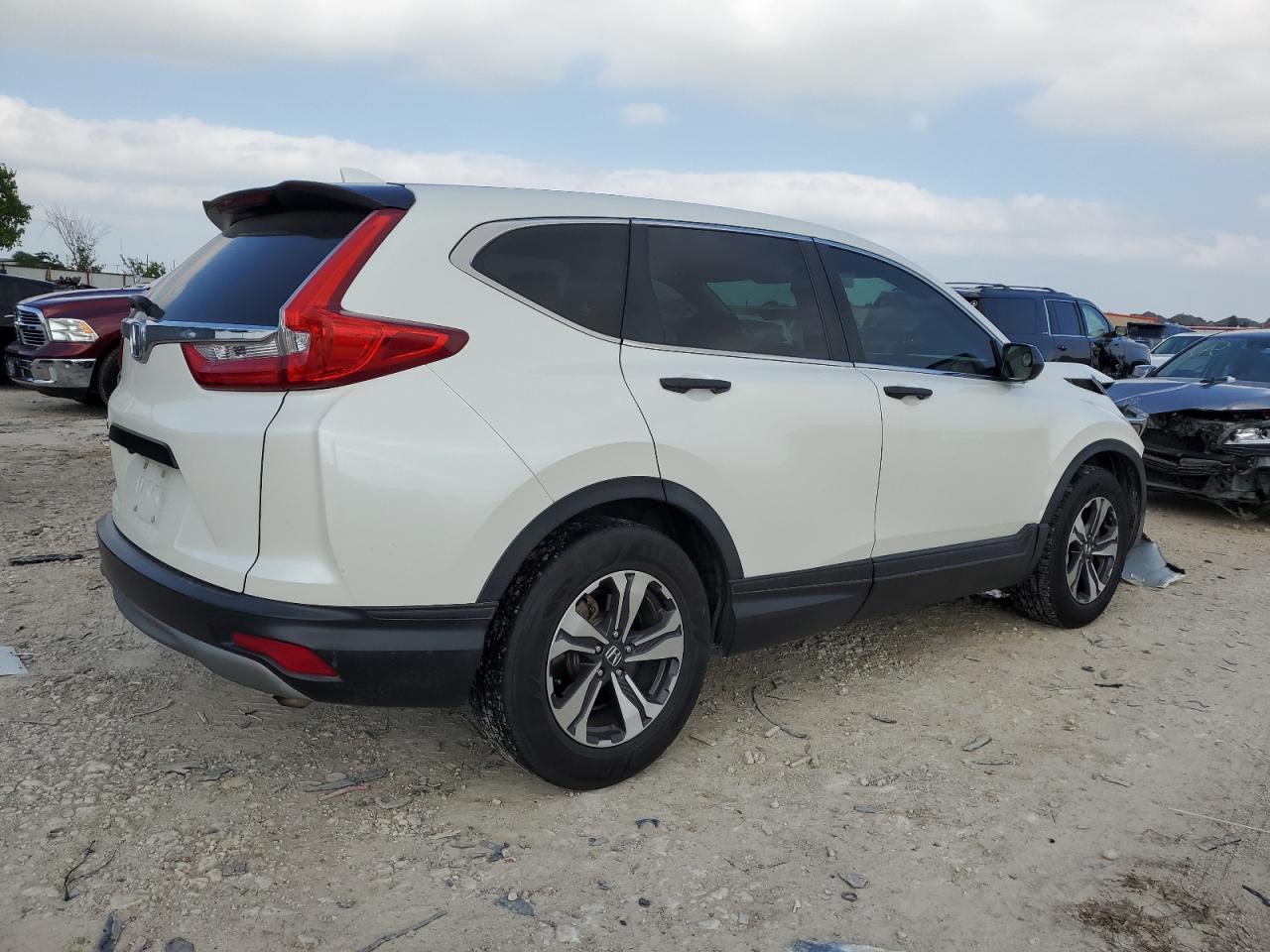 5J6RW5H39JL004057 2018 Honda Cr-V Lx