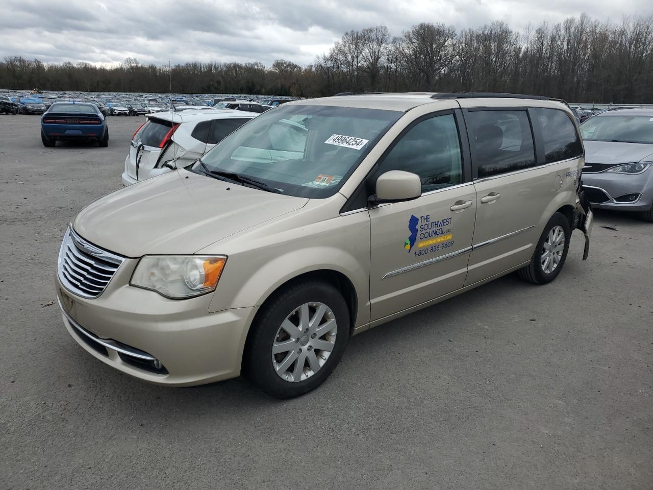 Lot #2519691225 2014 CHRYSLER TOWN & COU