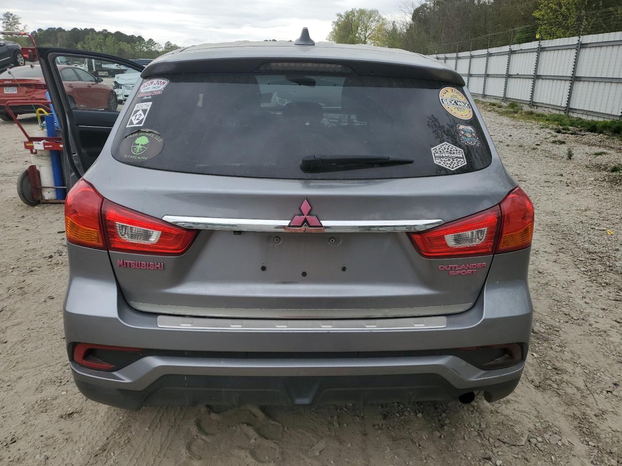 JA4AP3AU0JZ003409 2018 Mitsubishi Outlander Sport Es