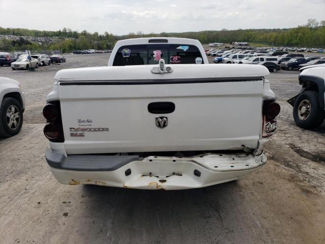 2005 Dodge Dakota Slt VIN: 1D7HW42K05S210588 Lot: 52809894