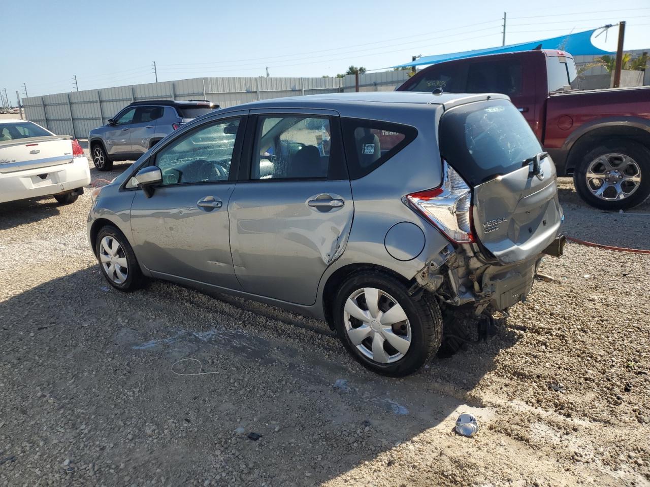 2015 Nissan Versa Note S vin: 3N1CE2CP6FL353571