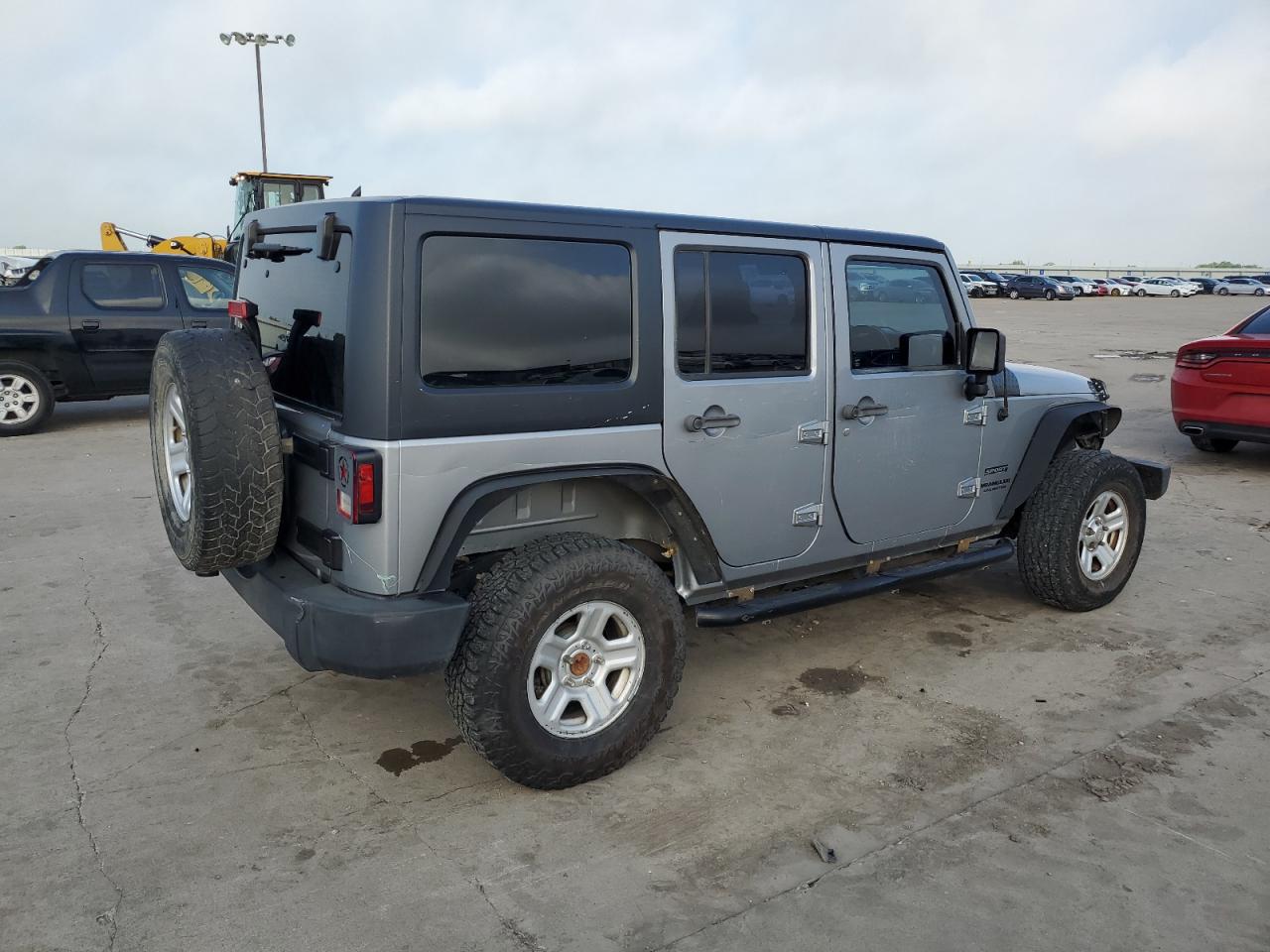 2014 Jeep Wrangler Unlimited Sport vin: 1C4BJWKG3EL328425