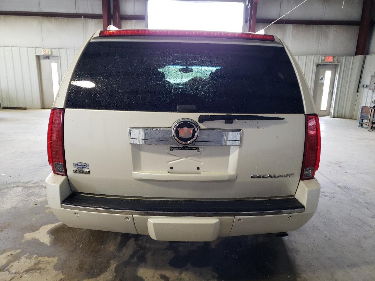 1GYS4HEF6BR329092 2011 Cadillac Escalade Esv Luxury