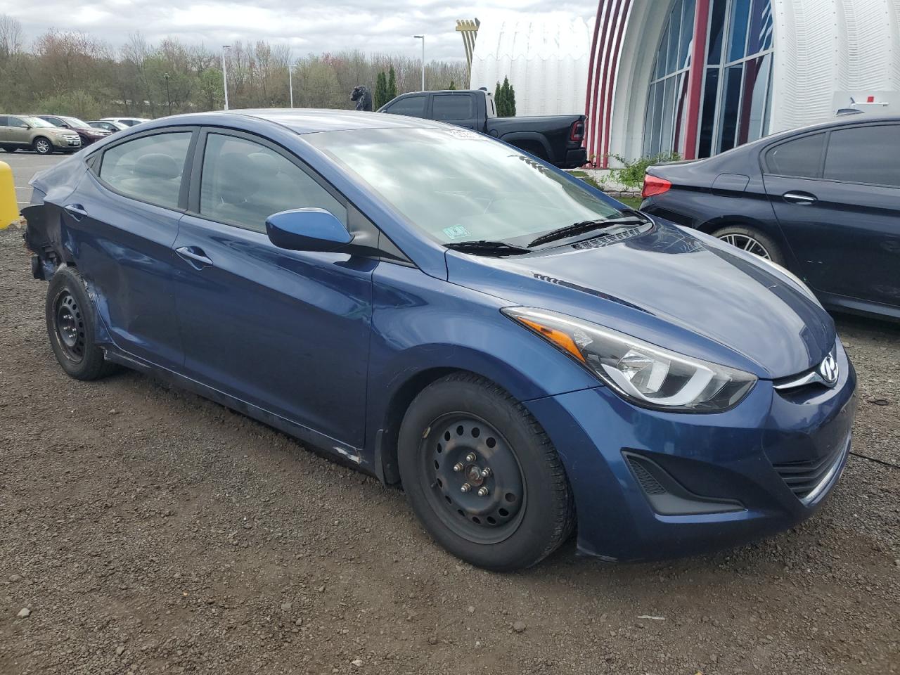 5NPDH4AE1GH726572 2016 Hyundai Elantra Se