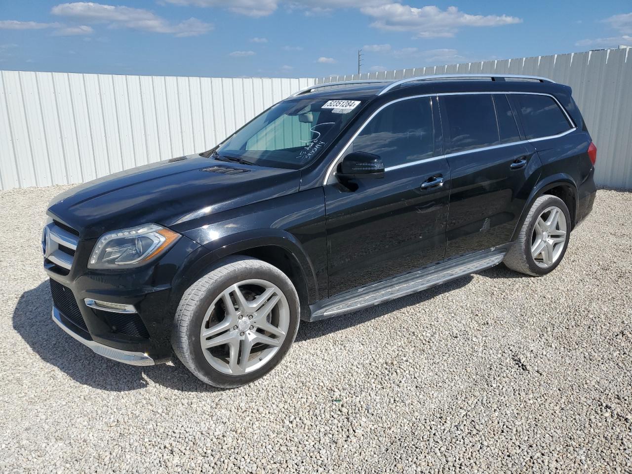 2015 Mercedes-Benz Gl 550 4Matic vin: 4JGDF7DE4FA452319