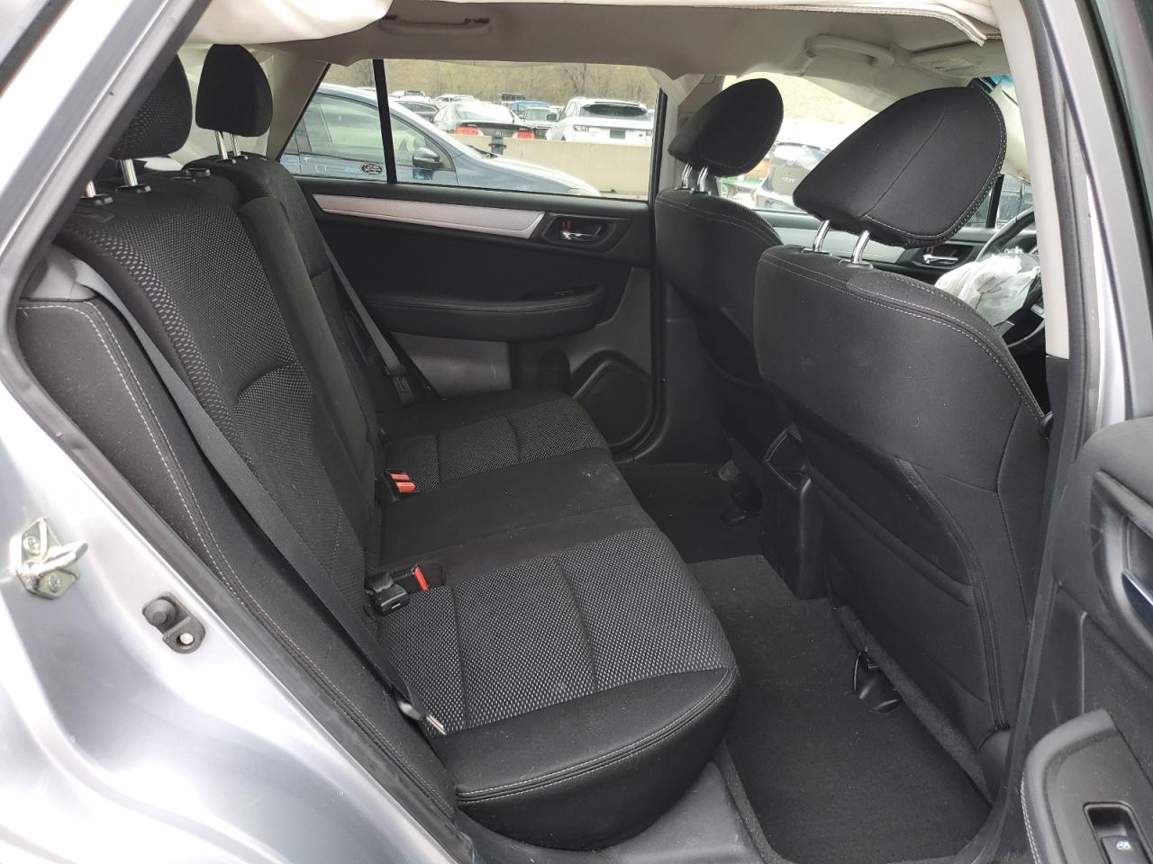 4S4BSACC2H3389860 2017 Subaru Outback 2.5I Premium