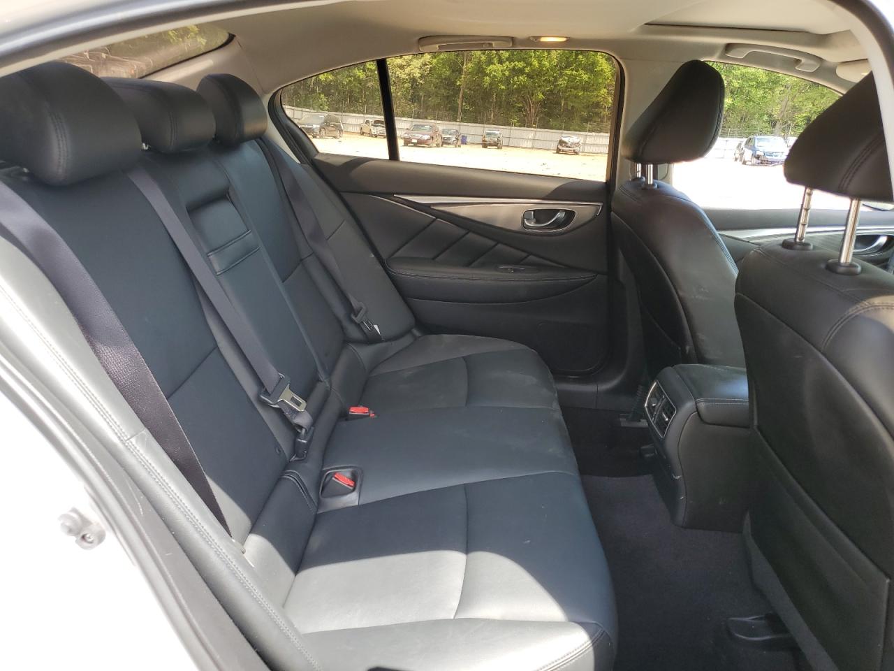 JN1EV7AP4GM300531 2016 Infiniti Q50 Premium