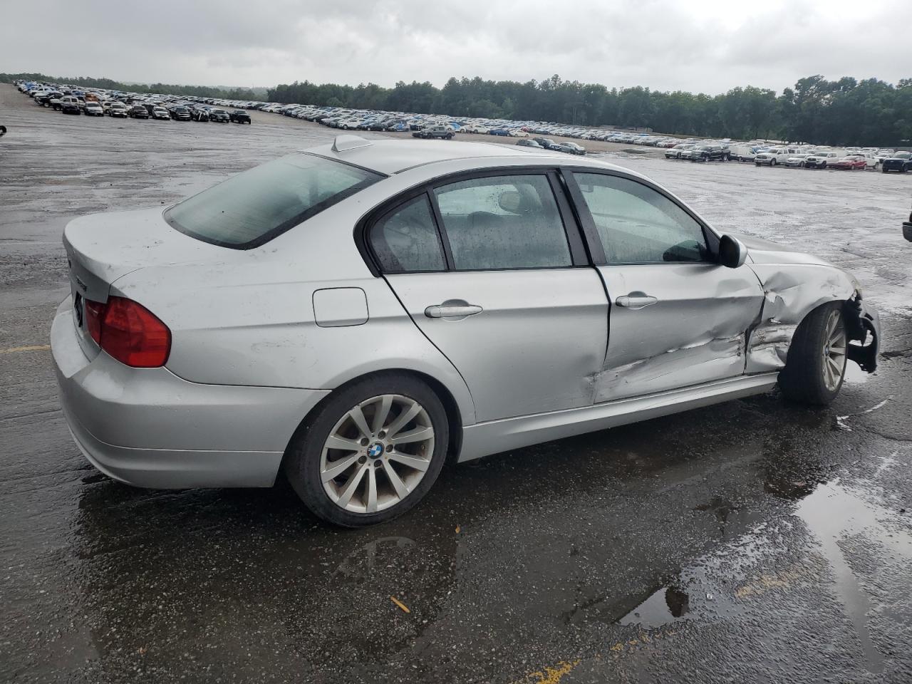 WBAPH73559A174108 2009 BMW 328 I