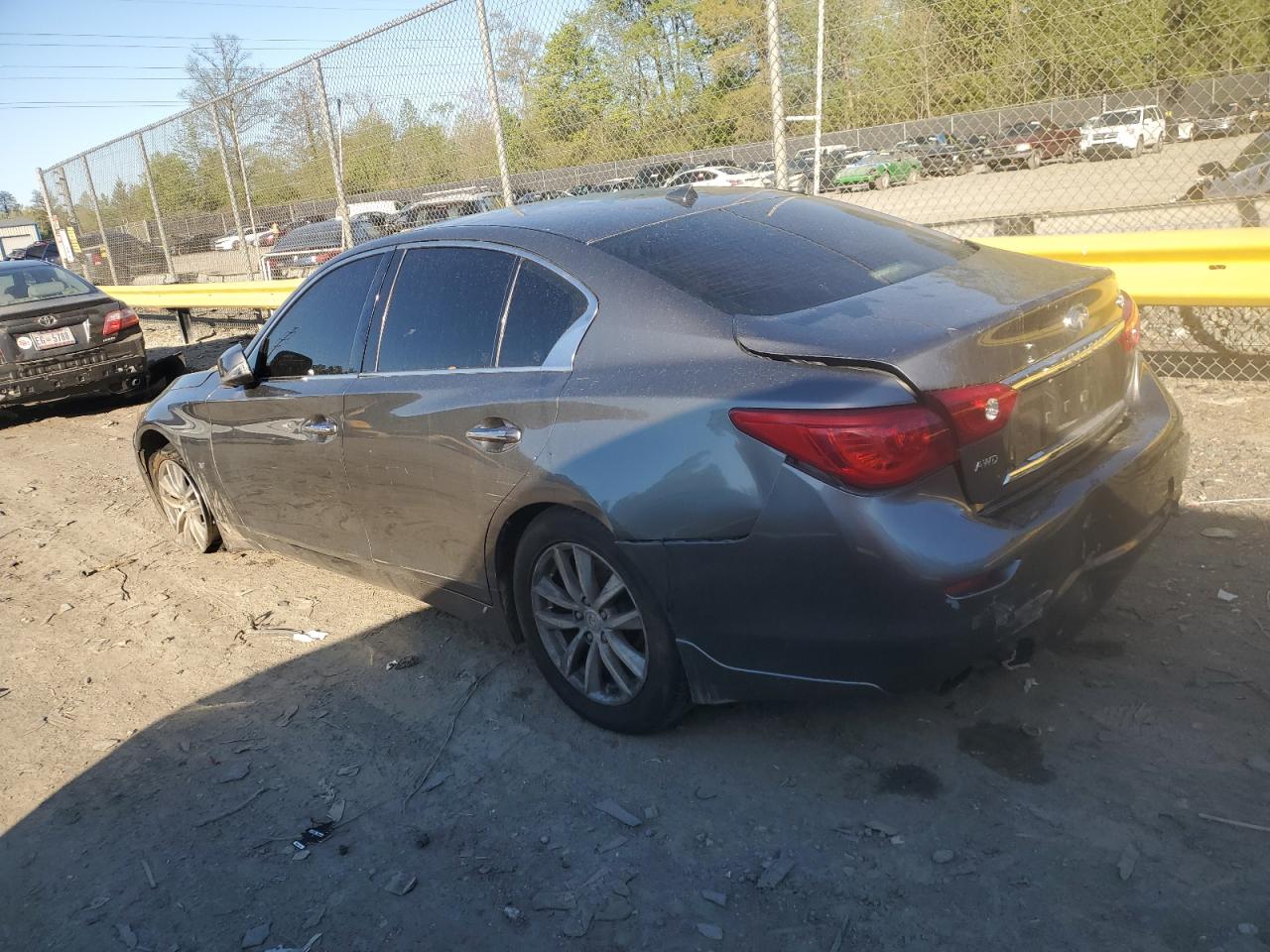 JN1BV7AR1FM423240 2015 Infiniti Q50 Base