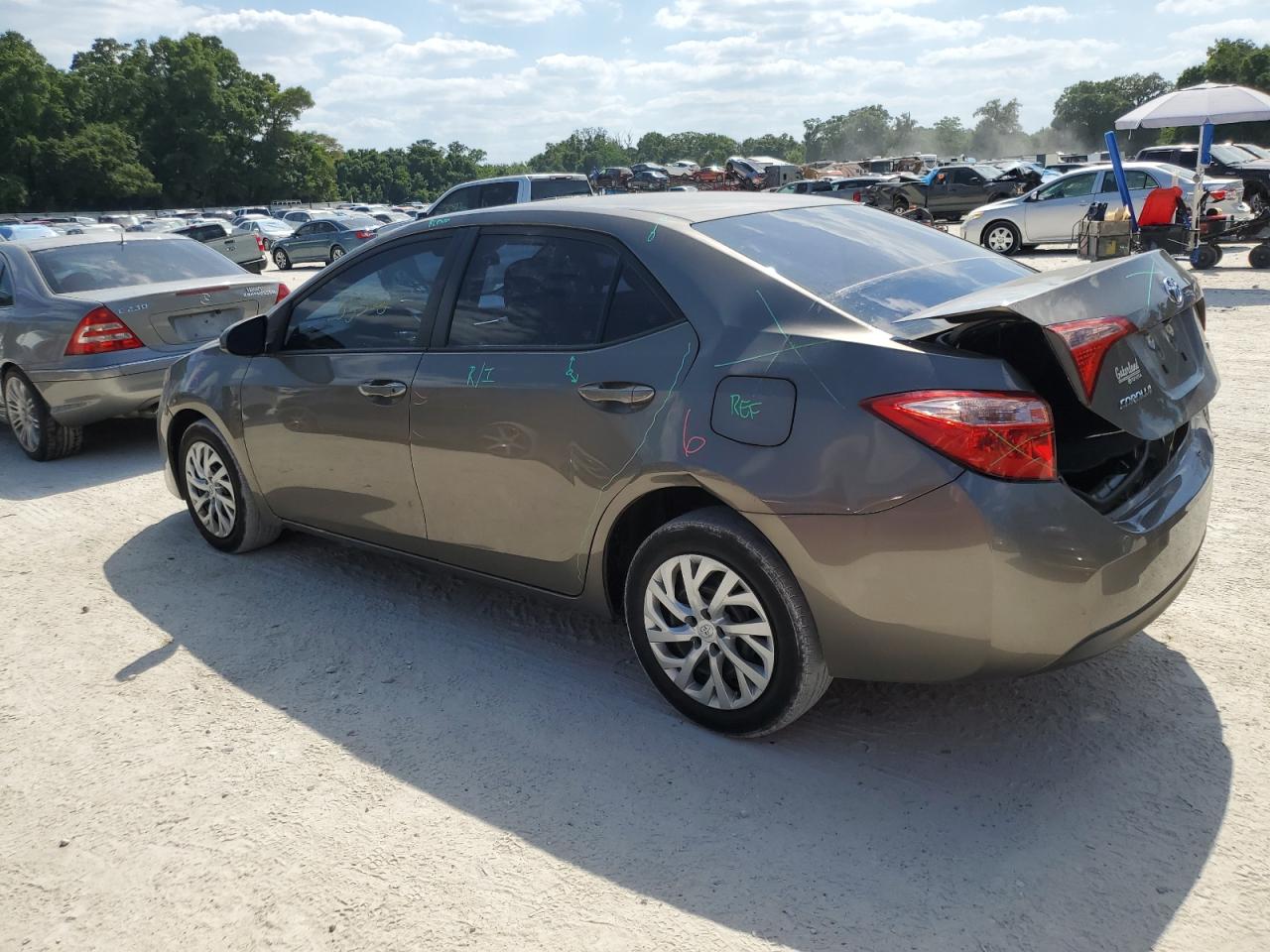 5YFBURHEXHP720134 TOYOTA COROLLA 2017