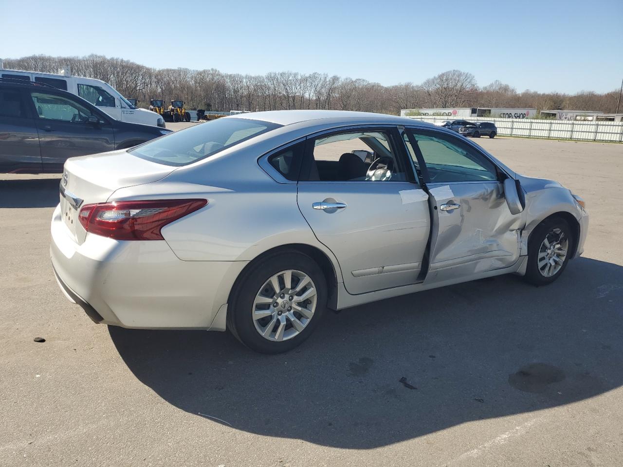 1N4AL3AP9JC212698 2018 Nissan Altima 2.5