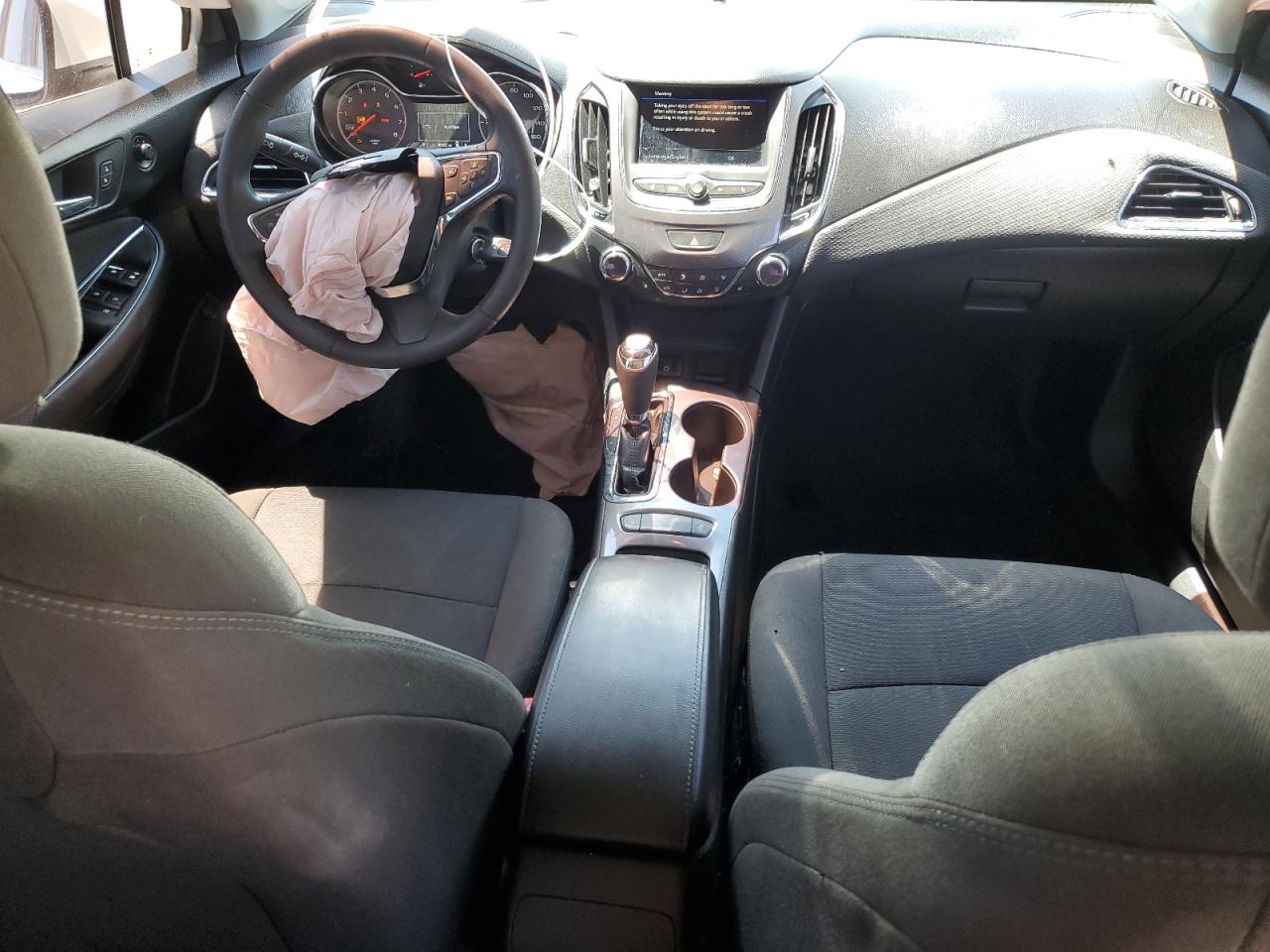 1G1BE5SM0K7146795 2019 Chevrolet Cruze Lt