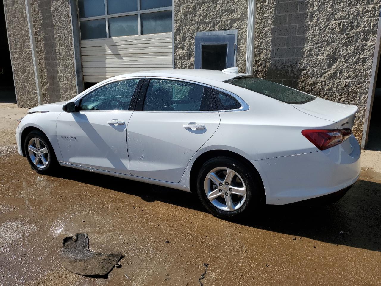 1G1ZD5ST2NF152262 2022 Chevrolet Malibu Lt