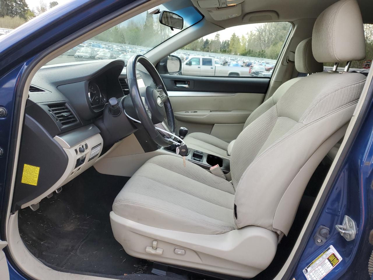 4S4BRBCC1A1320774 2010 Subaru Outback 2.5I Premium