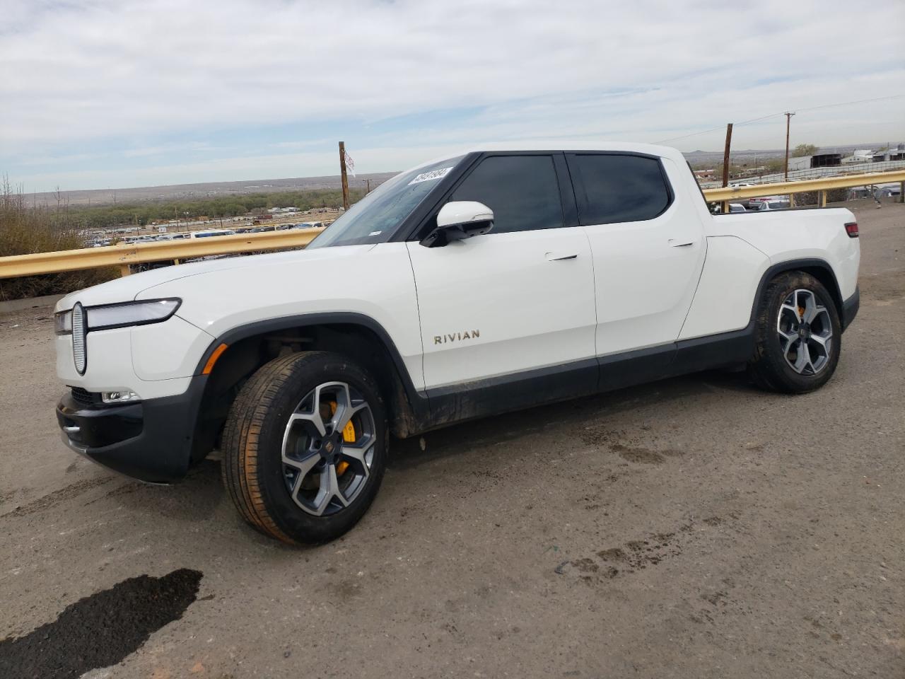 7FCTGAAA3PN021471 2023 Rivian R1T Adventure