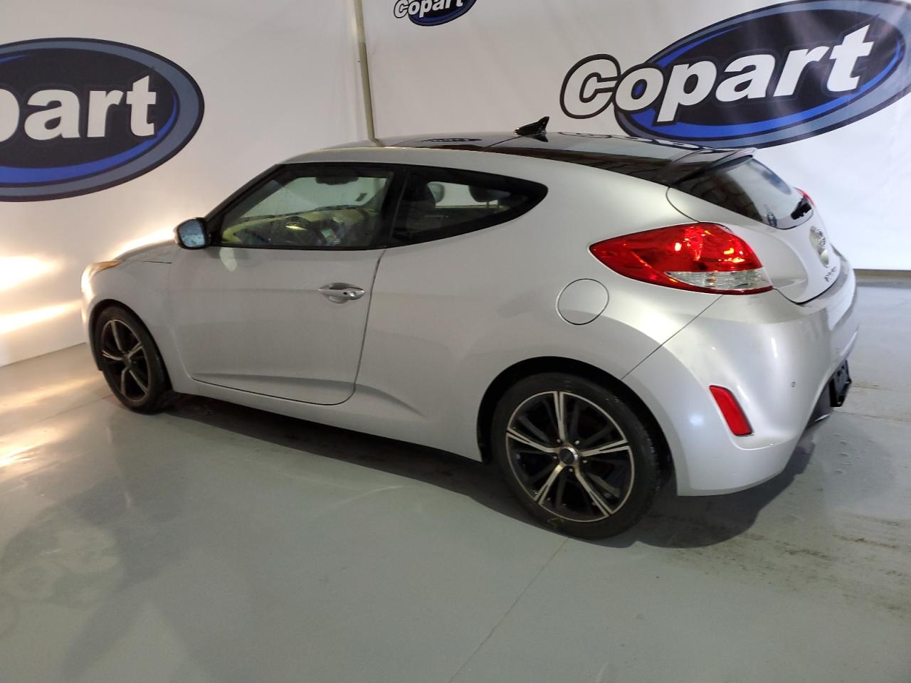 Lot #2479813962 2012 HYUNDAI VELOSTER