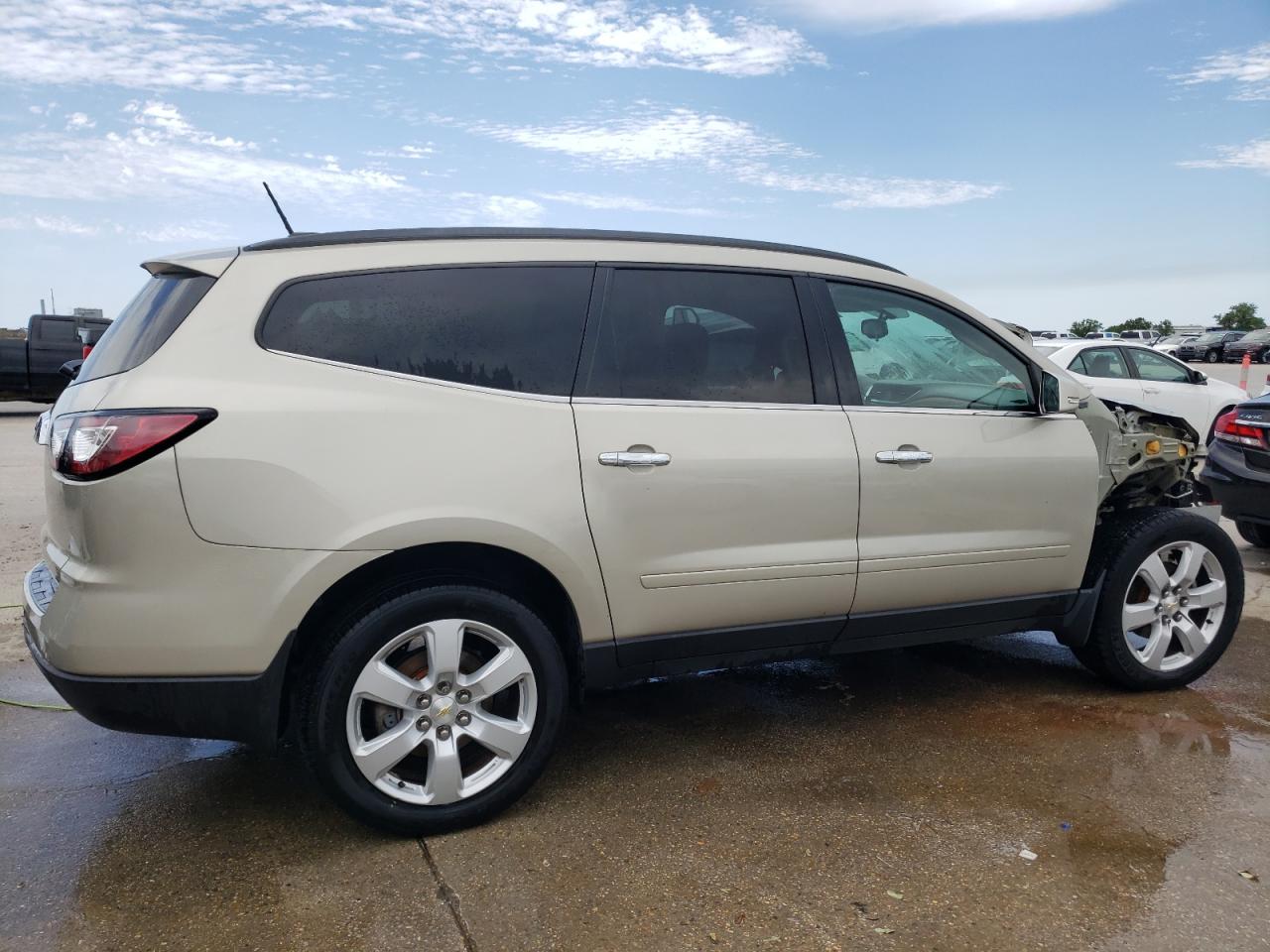 2017 Chevrolet Traverse Lt vin: 1GNKRGKD5HJ148312