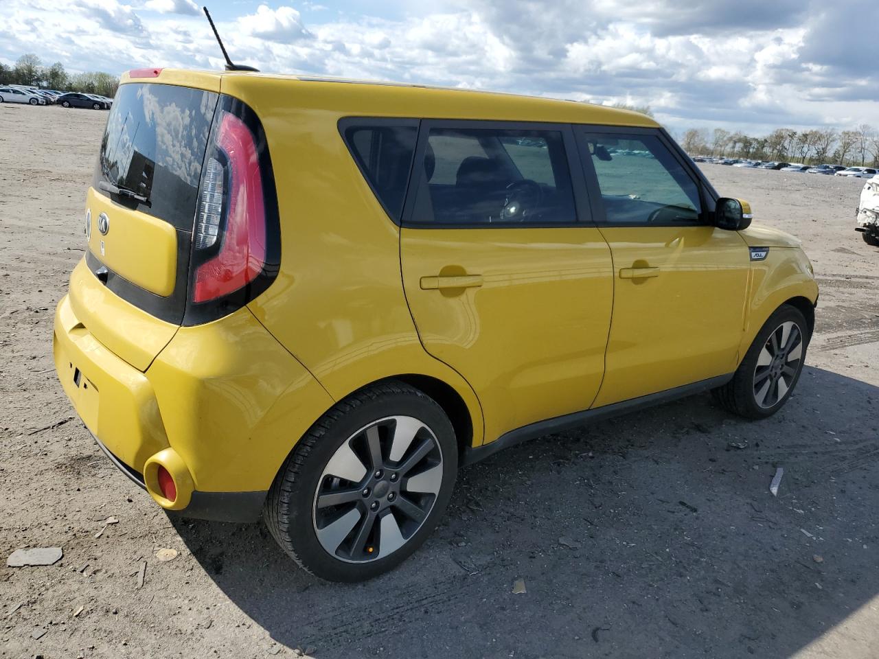 KNDJX3A59F7214674 2015 Kia Soul !