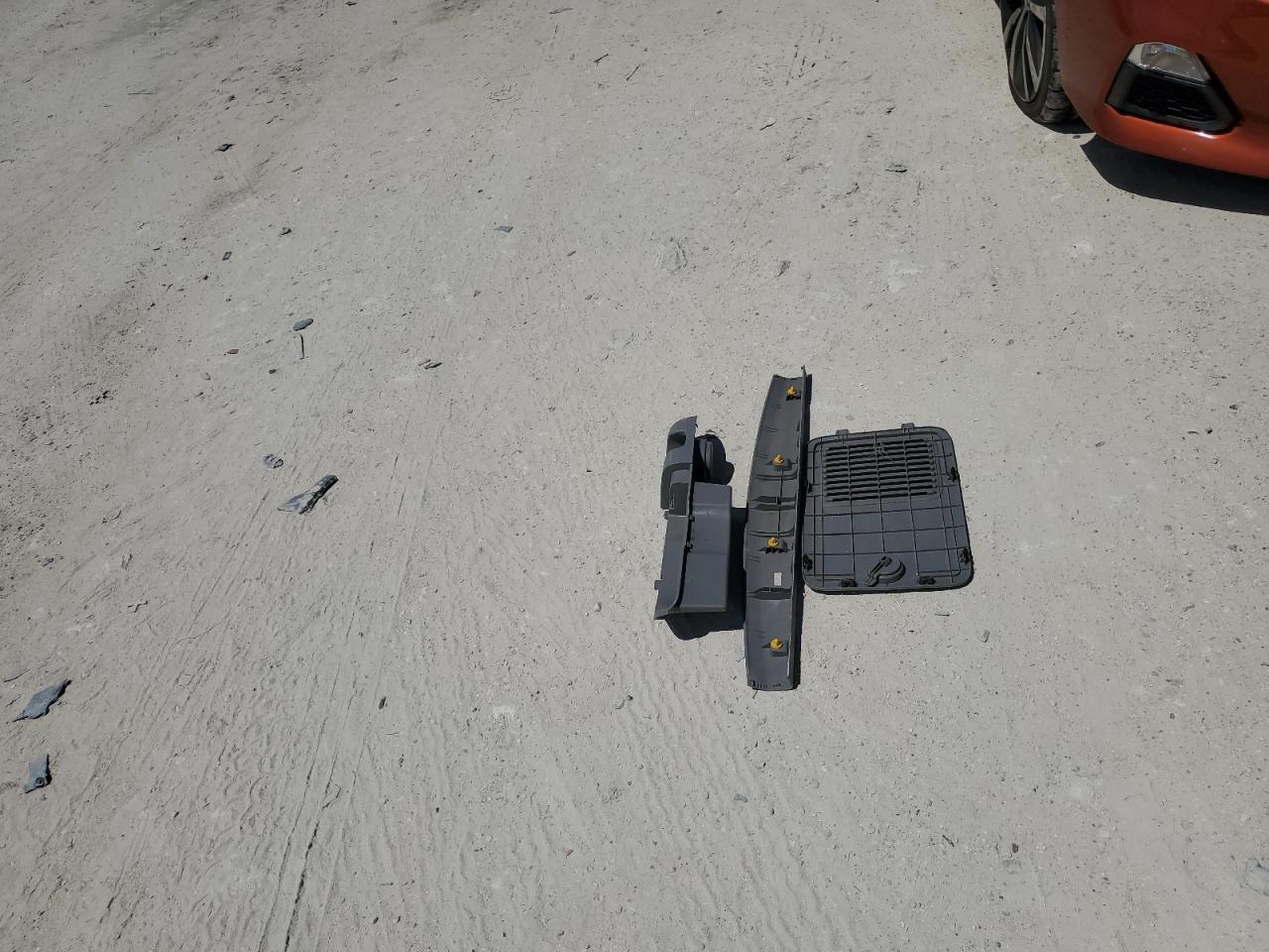 KNDMB233366018205 2006 Kia Sedona Ex