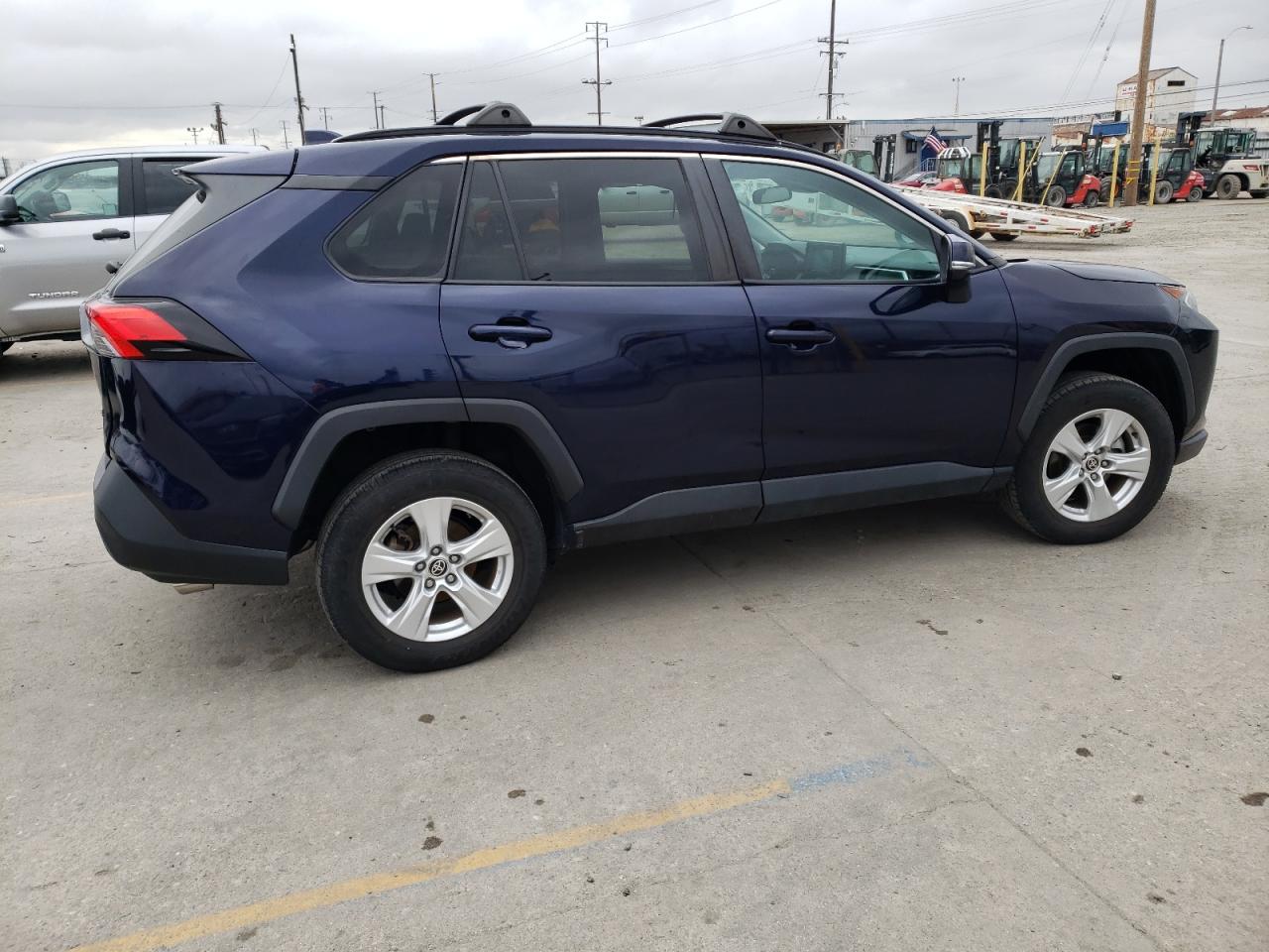 2021 Toyota Rav4 Xle vin: 2T3W1RFV4MW134431