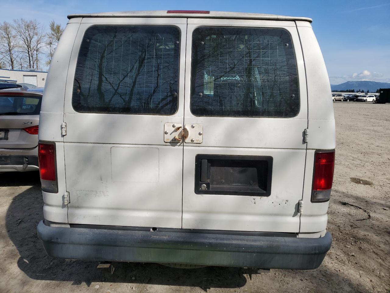 1FTNE14W68DA67945 2008 Ford Econoline E150 Van