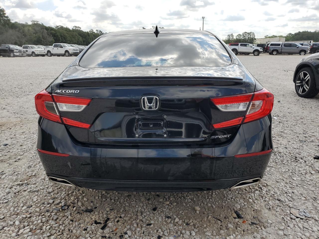 1HGCV1F30KA010077 2019 Honda Accord Sport