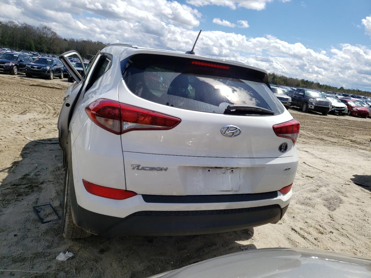 KM8J3CA48HU428042 2017 Hyundai Tucson Limited