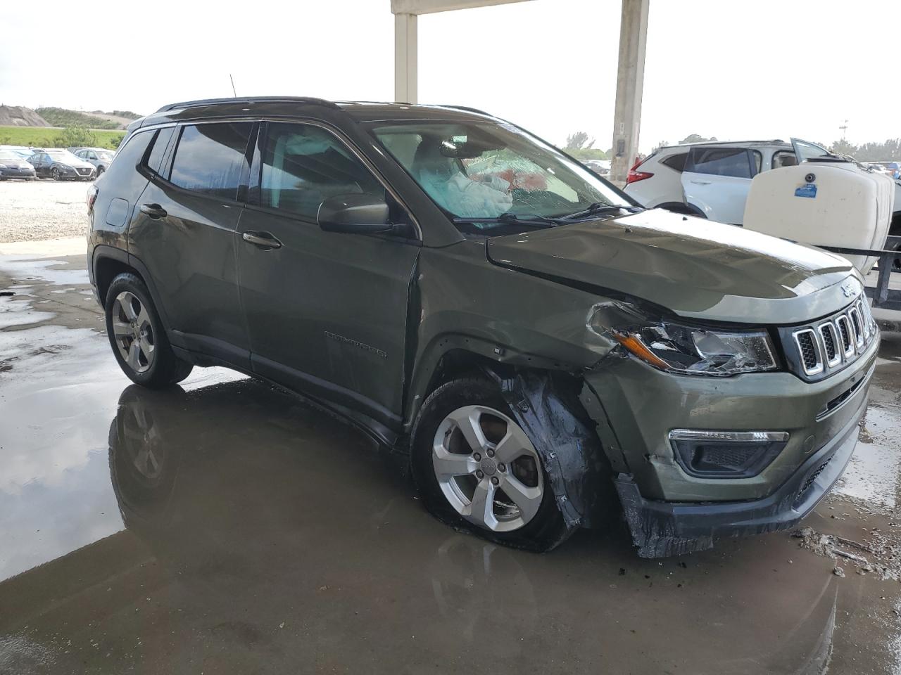 Lot #2924101160 2018 JEEP COMPASS LA