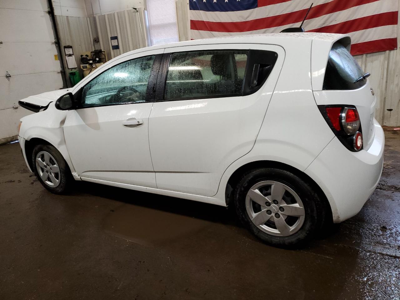 2016 Chevrolet Sonic Ls vin: 1G1JA6SH2G4152882