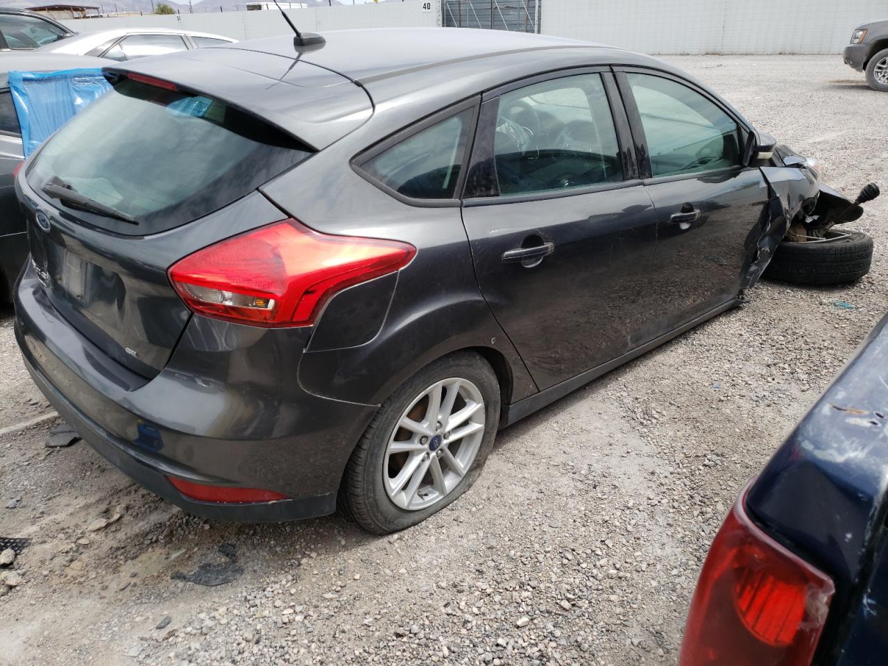 2017 Ford Focus Se vin: 1FADP3K27HL267116