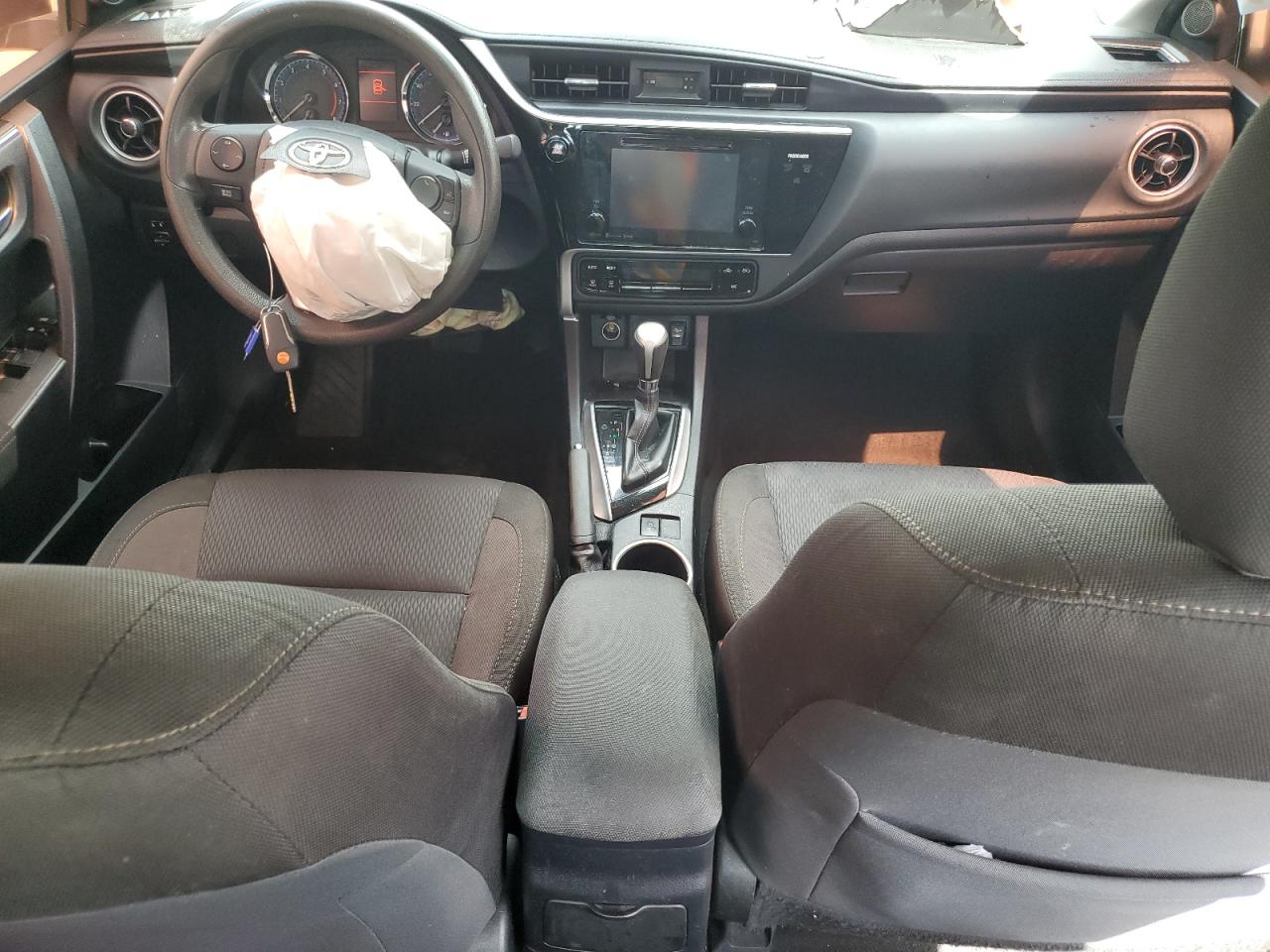 2T1BURHE0HC835017 2017 Toyota Corolla L