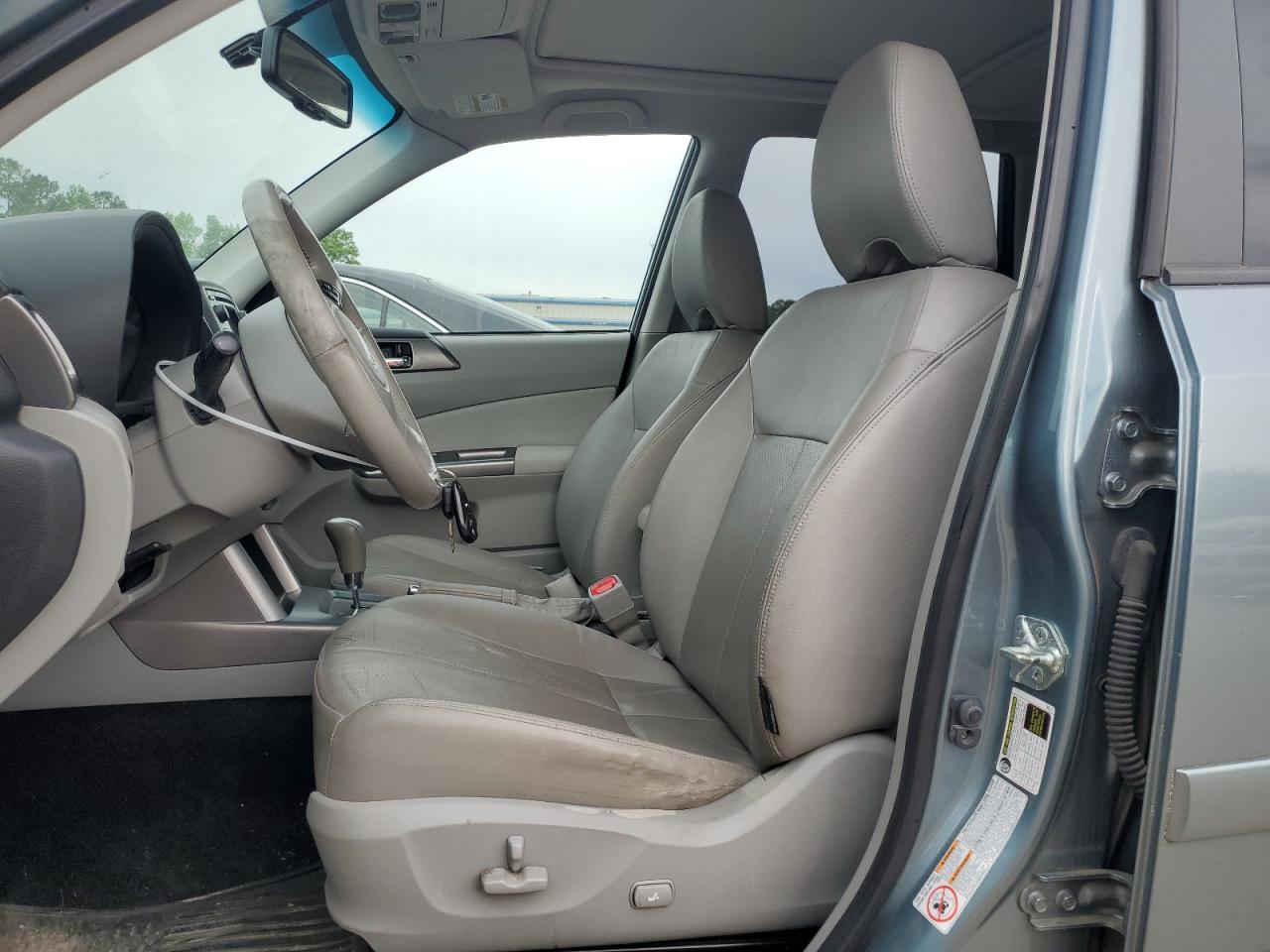 JF2SHAEC0BH729129 2011 Subaru Forester Limited