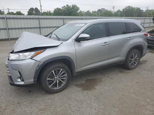 VIN 5TDKZRFH2KS571912 2019 Toyota Highlander, SE no.1