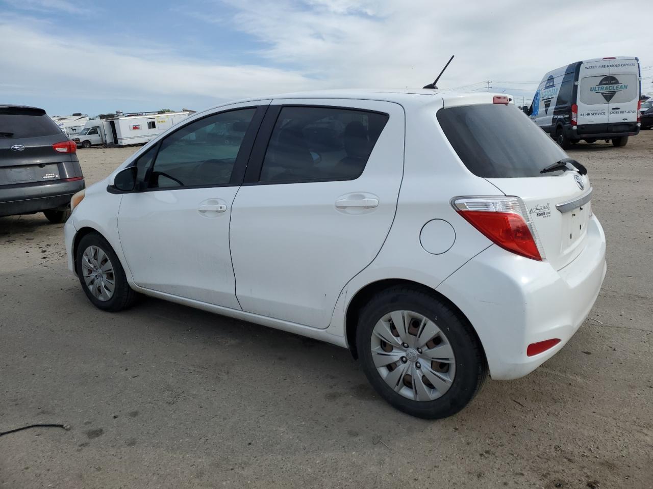 JTDKTUD33CD532075 2012 Toyota Yaris