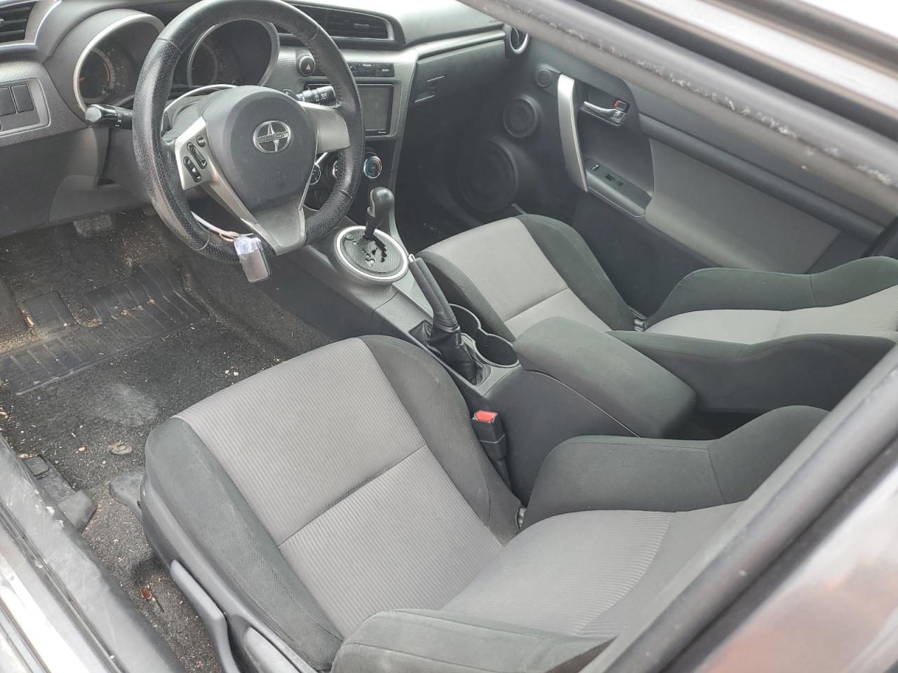 JTKJF5C7XGJ022867 2016 Toyota Scion Tc