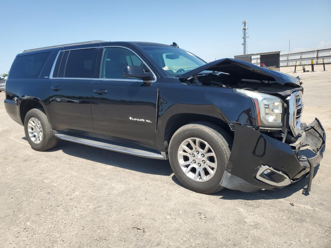 1GKS2FKC6HR217934 2017 GMC Yukon Xl K1500 Sle