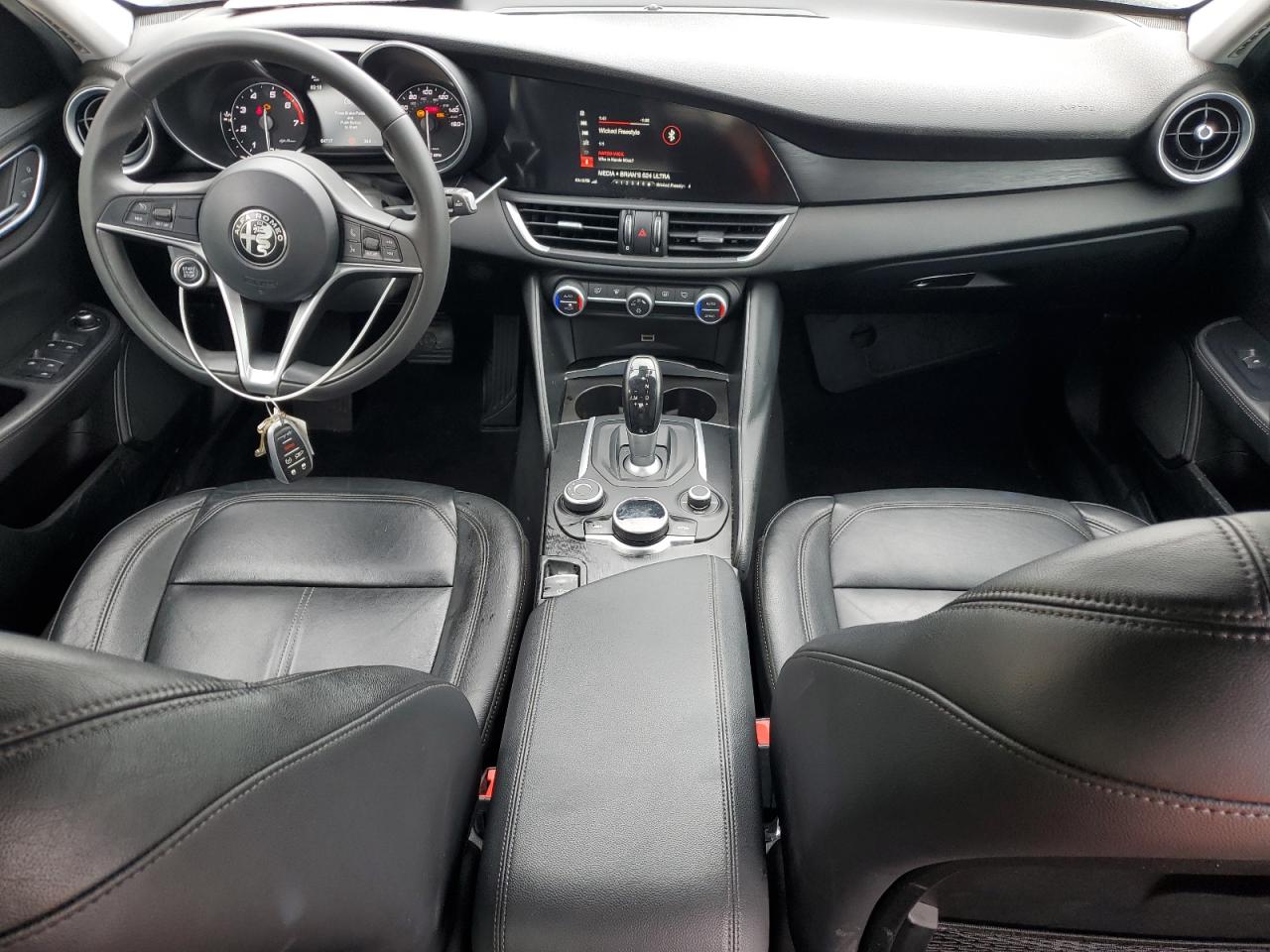 ZARFAEBN4H7546404 2017 Alfa Romeo Giulia