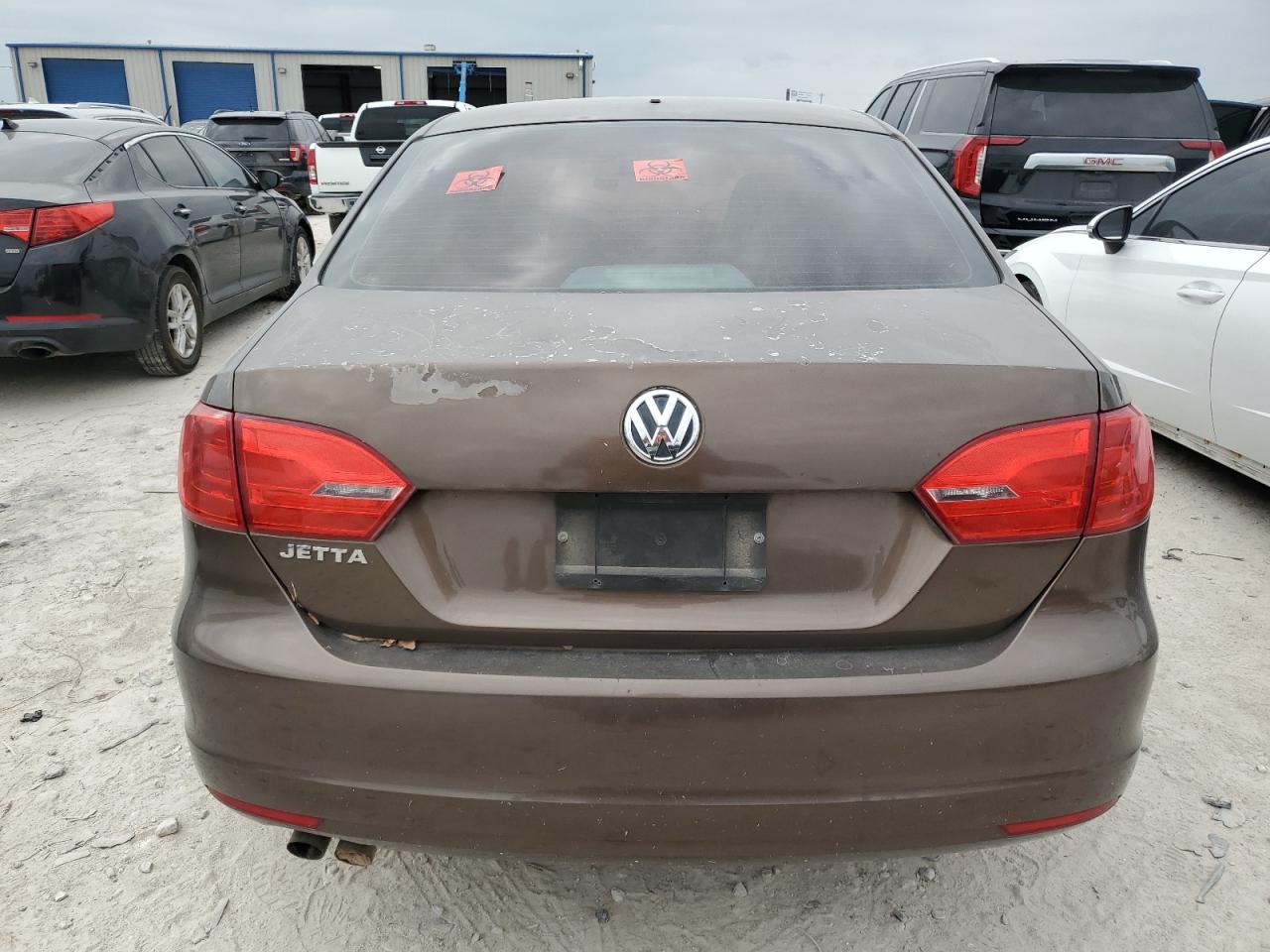 3VW2K7AJ8BM067669 2011 Volkswagen Jetta Base