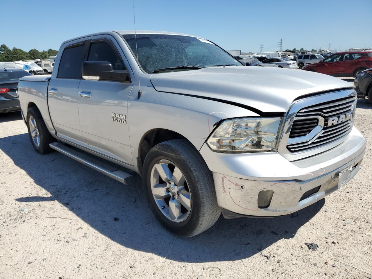 1C6RR6LG9FS583343 2015 Ram 1500 Slt