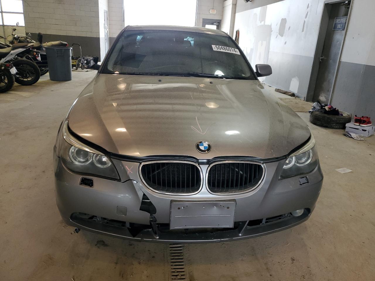 WBANF33566CS37786 2006 BMW 525 Xi