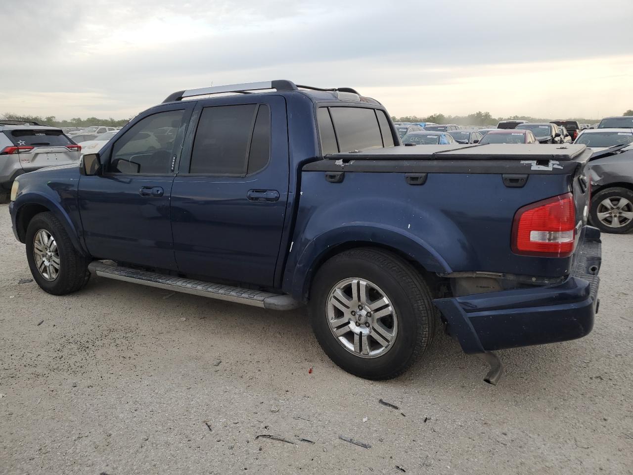 1FMEU33K87UB60196 2007 Ford Explorer Sport Trac Limited