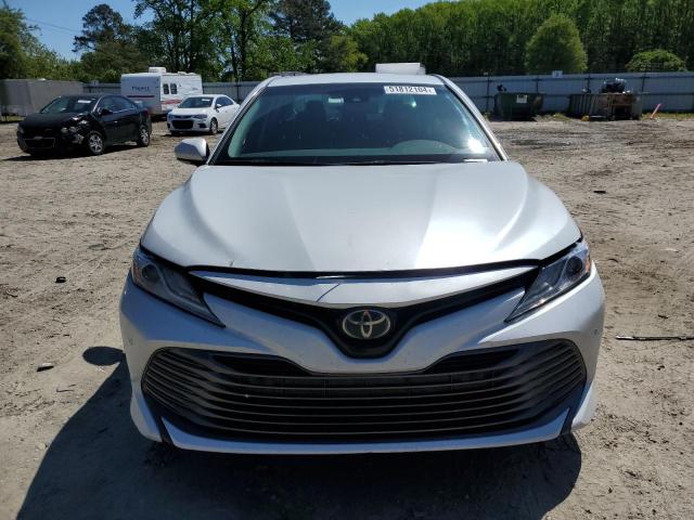 2018 Toyota Camry L VIN: 4T1B11HK7JU653125 Lot: 51812104