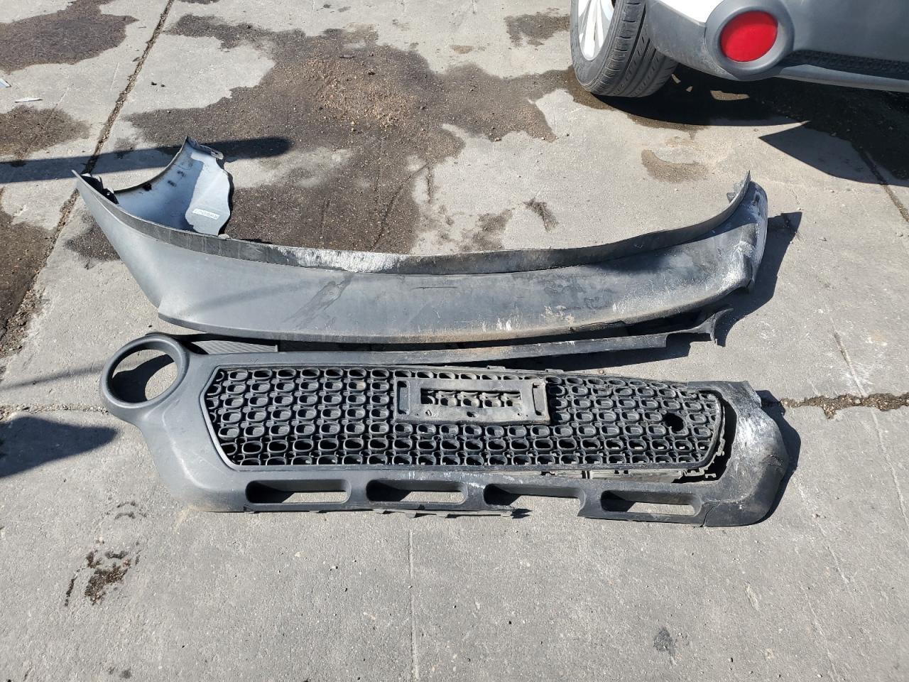 KNDJP3A58F7150711 2015 Kia Soul +