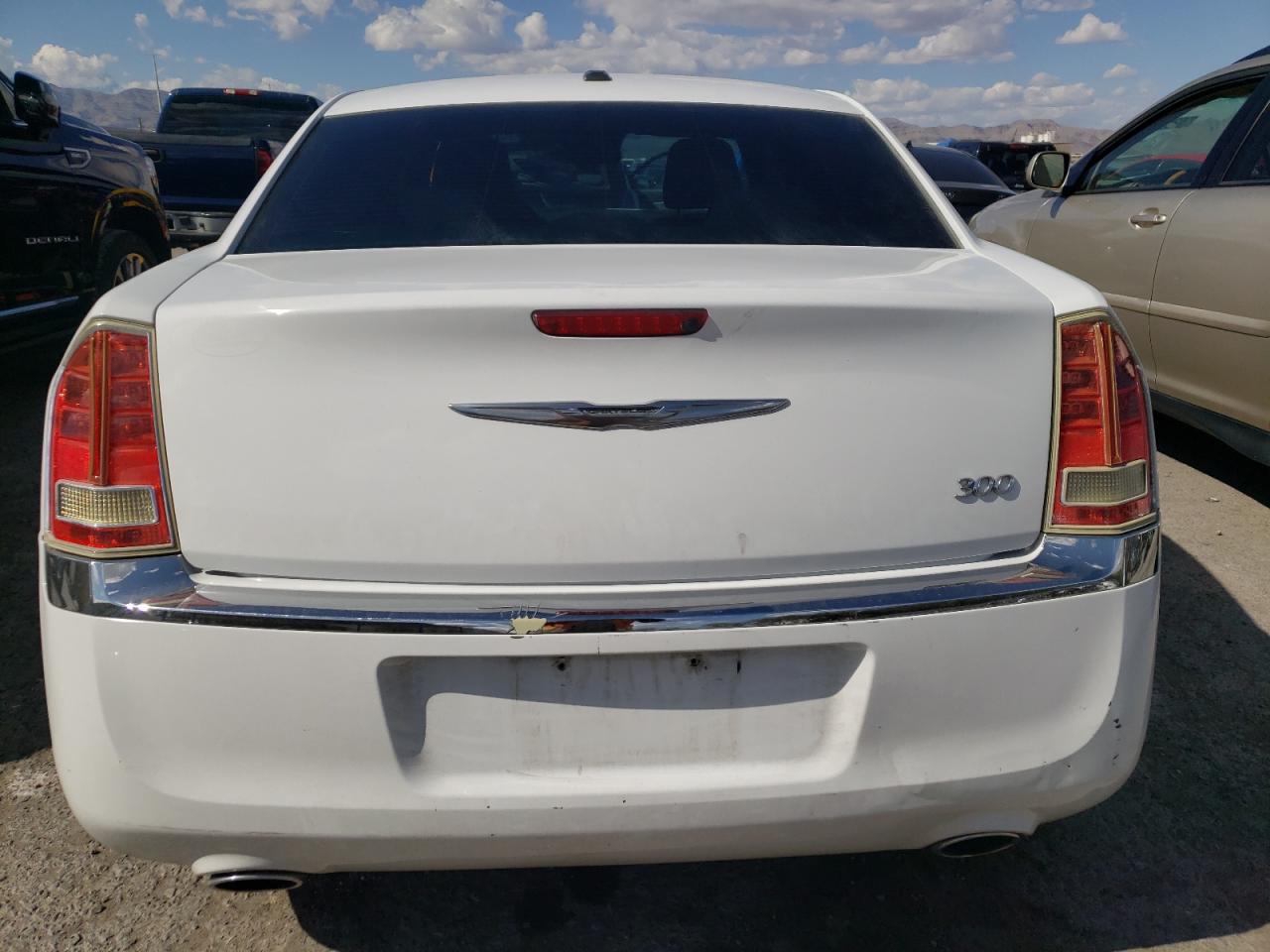 2C3CCAAG2CH107853 2012 Chrysler 300