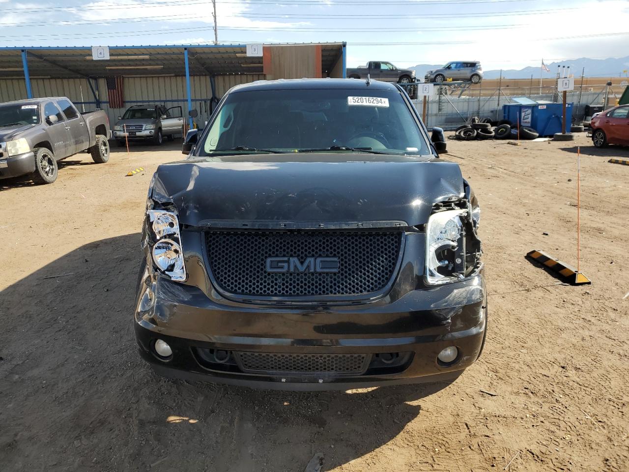 1GKS2EEF0BR131719 2011 GMC Yukon Denali