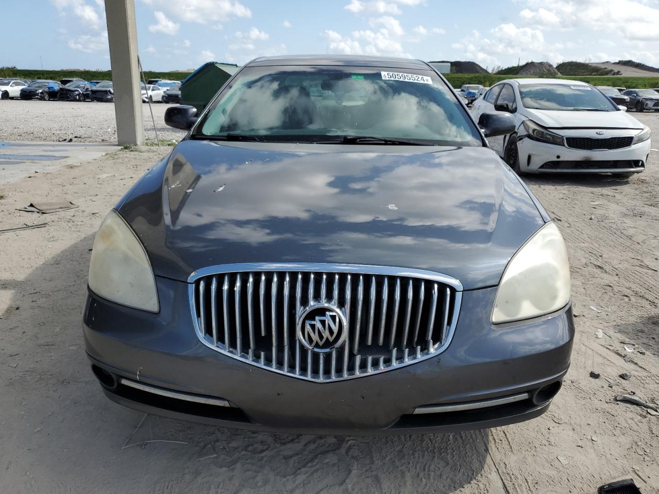 1G4HC5EM3BU107795 2011 Buick Lucerne Cxl