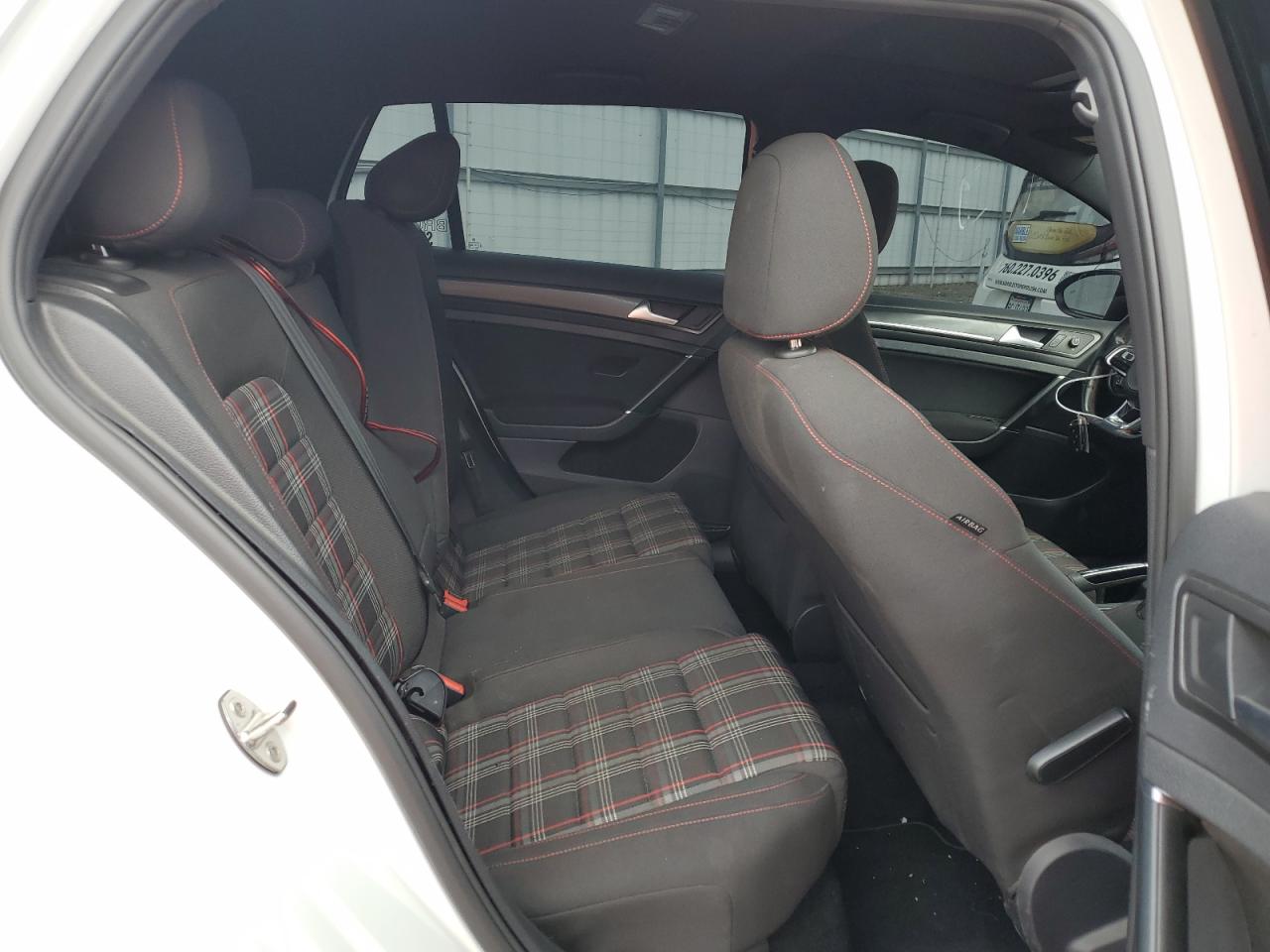 3VW447AU3JM284963 2018 Volkswagen Gti S/Se